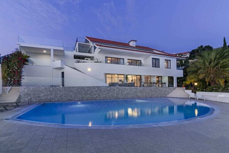Sky Villa By An Island Apart