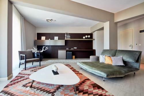 Med-inn Boutique Hotel