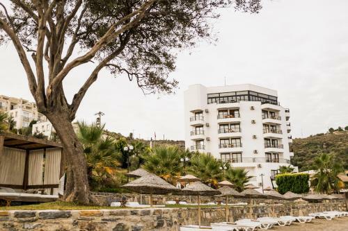 Med-inn Boutique Hotel