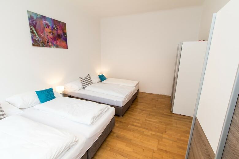 Checkvienna - Apartment Familienplatz