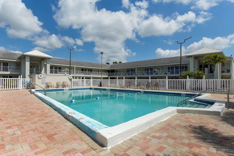 Motel Studio 6 Englewood, Fl