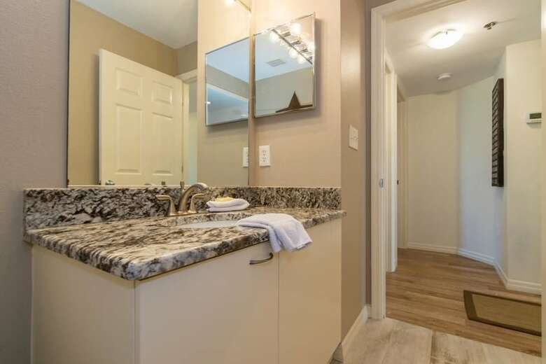 Cove At Sandy Pointe Unit 210