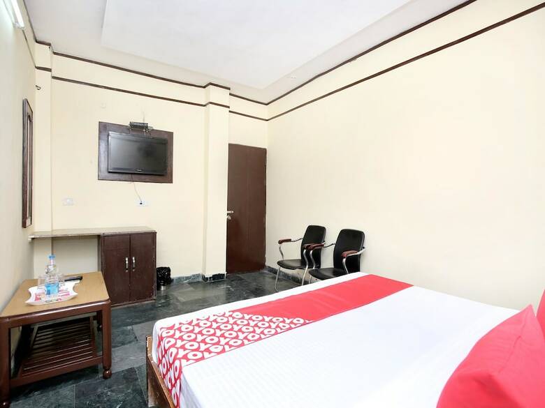 Oyo 14830 Hotel Dreamland Resorts
