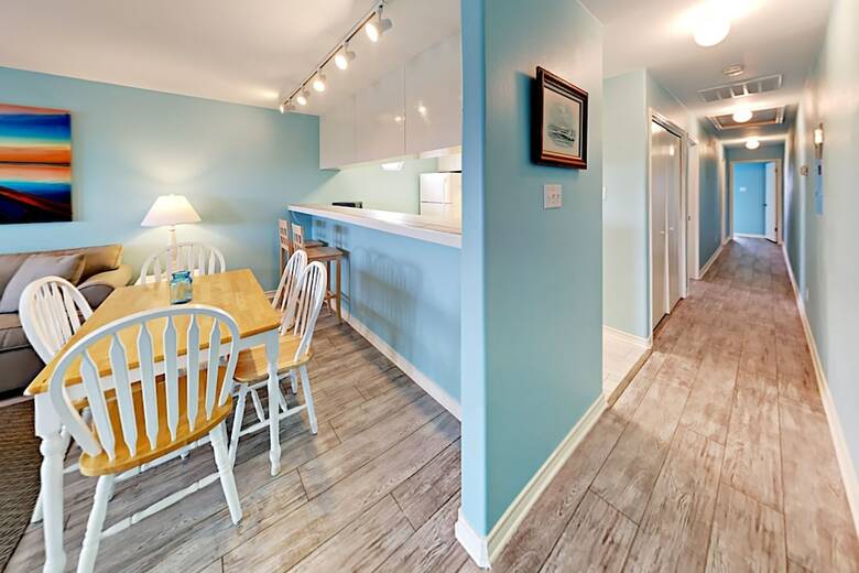 221b Las Palmas - Two Bedroom Condo