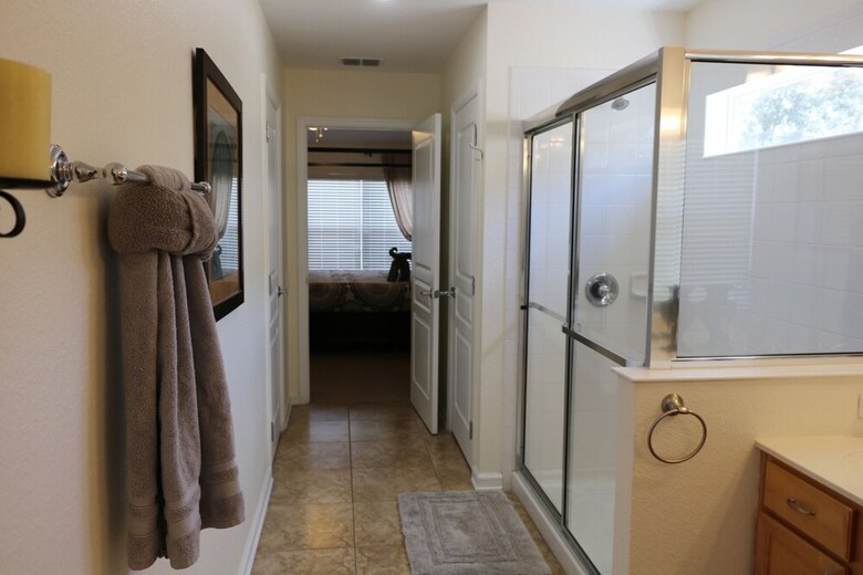 6br 4ba Home In Windsor Hills By Cv-2534