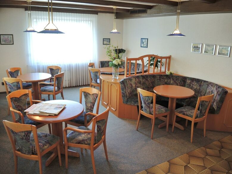 Bed & Breakfast Hotel Malchen Garni Gmbh
