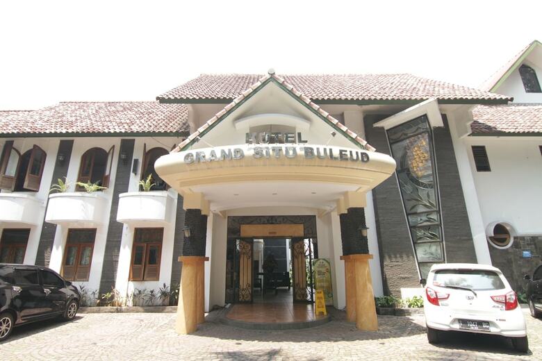 Grand Situ Buleud Hotel