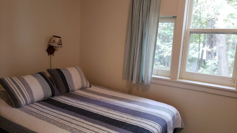 Hotel Miners Bay Lodge