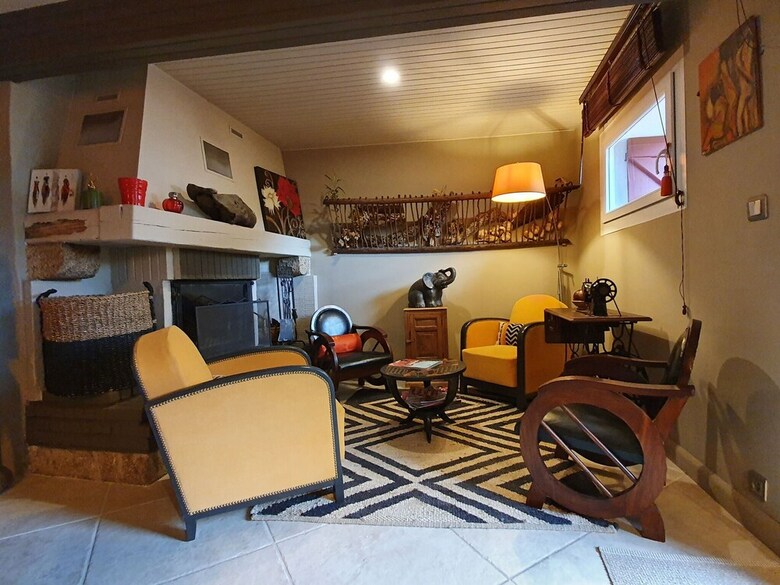 Beachy Villa In Saint-arnac With Swimming Pool