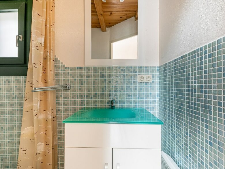 Quiet Holiday Home In Boisset With Swimming Pool