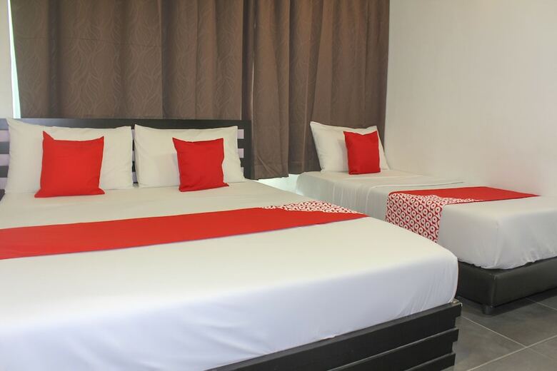 Oyo 90035 Star Hotel
