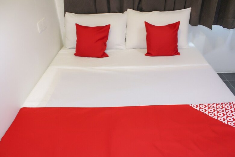 Oyo 90035 Star Hotel