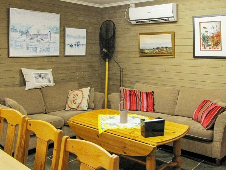 4 Star Holiday Home In Mosterhamn