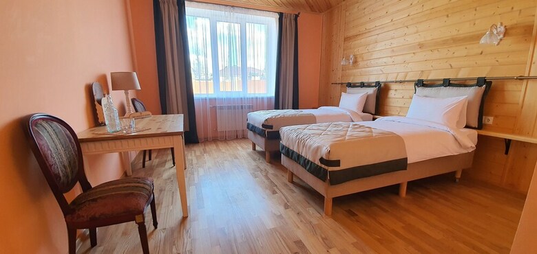 Hotel Falvarak Kupala
