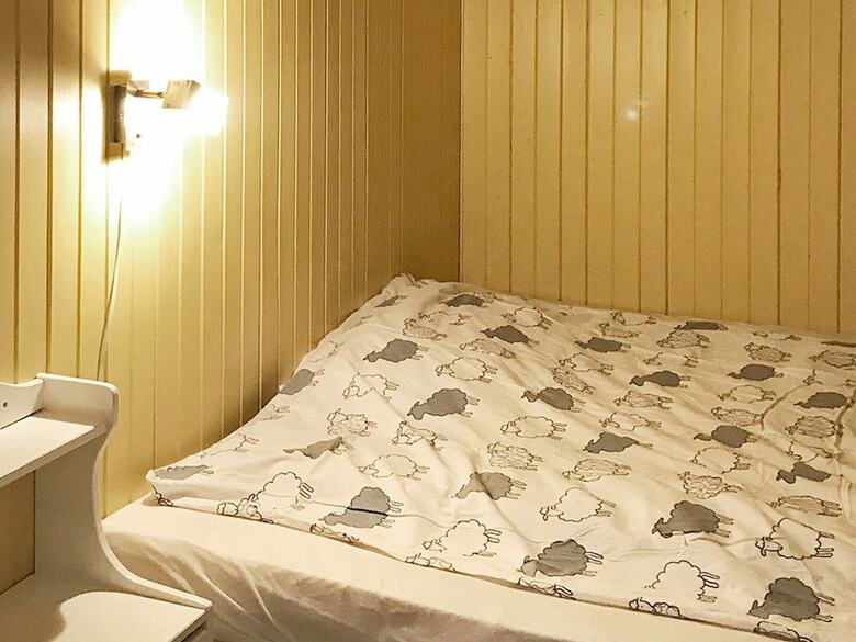 Apartamentos 3 Person Holiday Home In Hamar�y