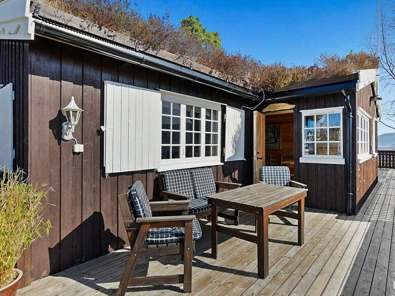 4 Star Holiday Home In Frei