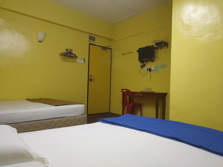 Oyo 90056 Hotel Usaha