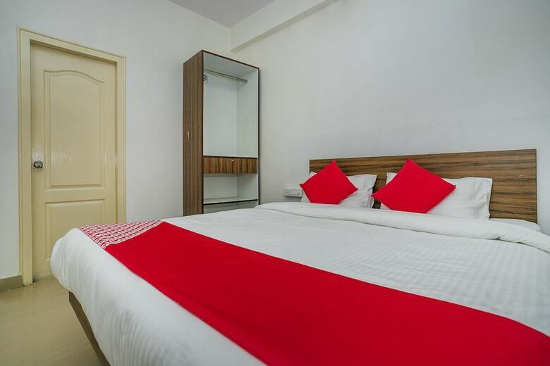 Hotel Oyo 24850 Stay Zone