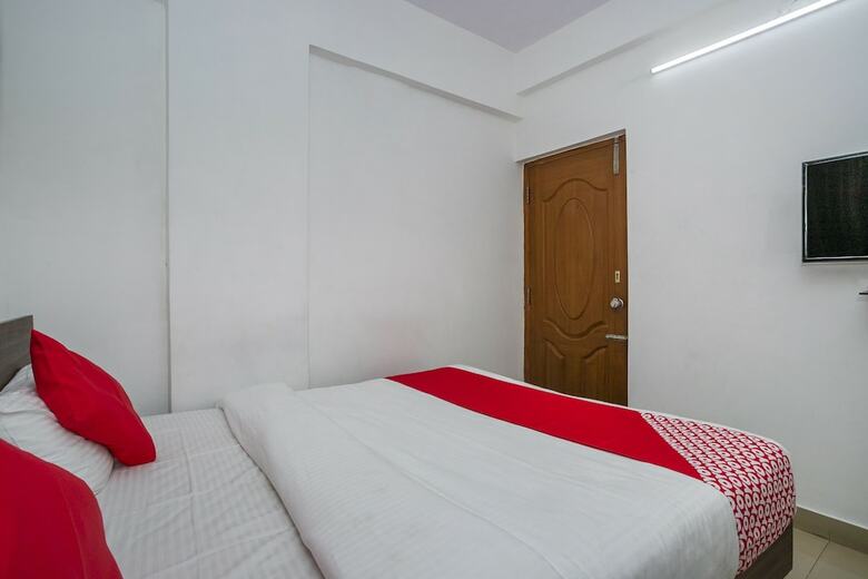 Hotel Oyo 24850 Stay Zone