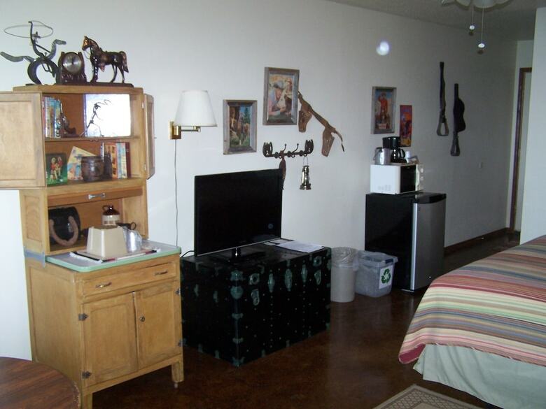 Pointe West Resort Motel