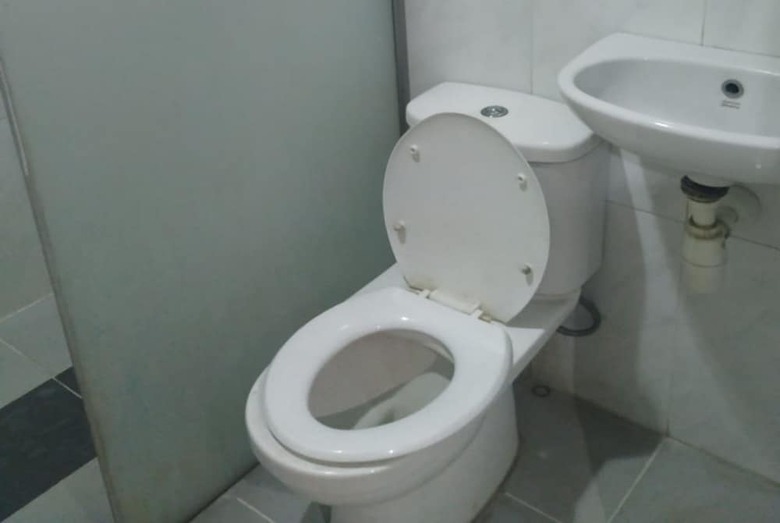 Hostal Oyo 2506 Prestige Residence 2