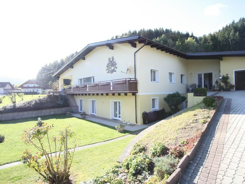 Spacious Apartment Near Ski Area In Liebetig