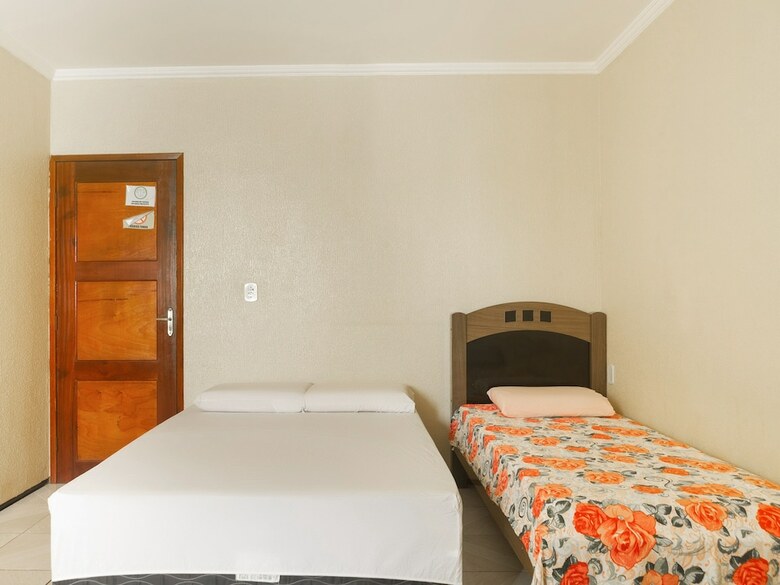 Hotel Oyo Pousada Tropical