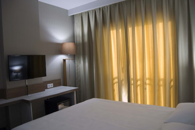 Kanyonvadi Hotel