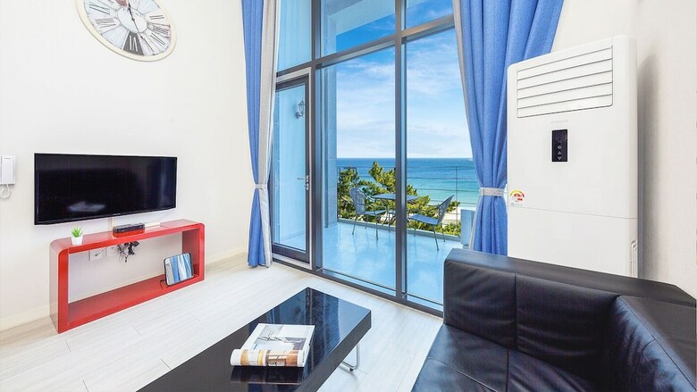Hotel Uljin All Morning Pension