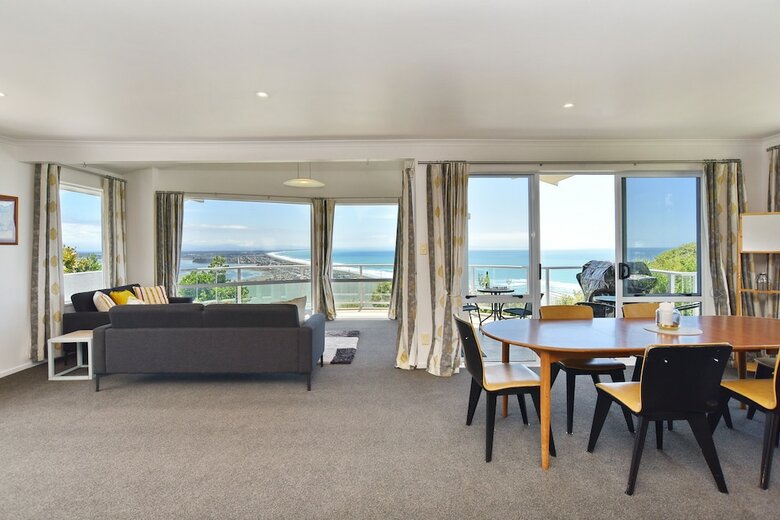 Panorama - Christchurch Holiday Homes
