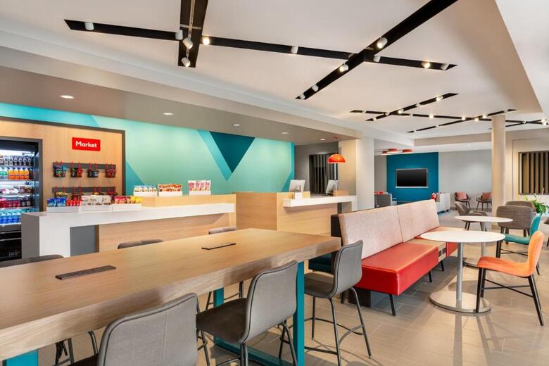 Avid Hotel Boston Logan Airport - Revere