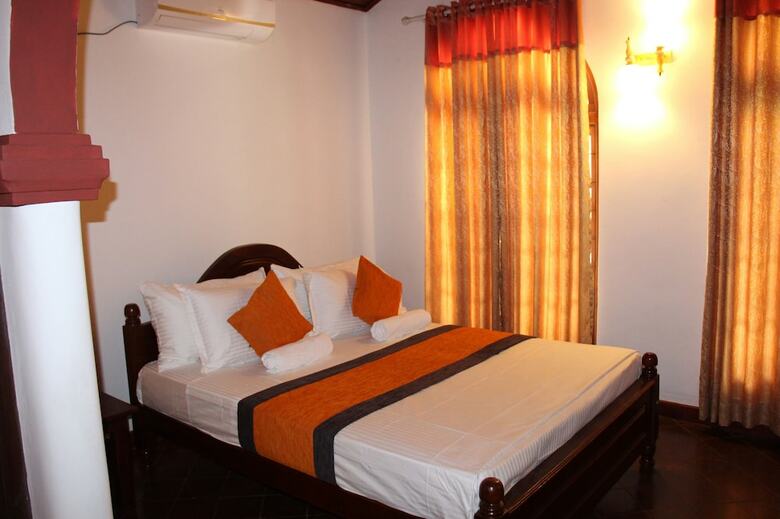 Hotel Xotic Resort