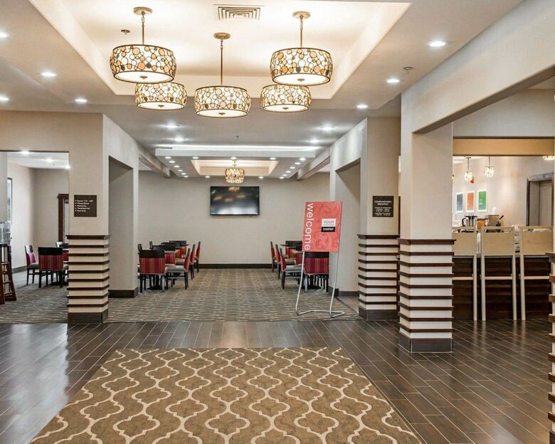 Motel Comfort Inn & Suites