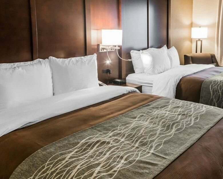 Motel Comfort Inn & Suites