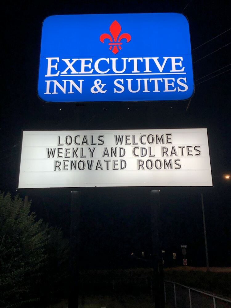 Motel Executive Inn & Suites