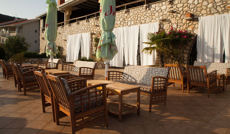 Hotel Zlatni Lav