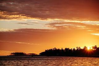Hotel Viwa Island Resort