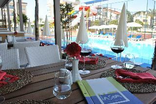 Hotel Side Resort