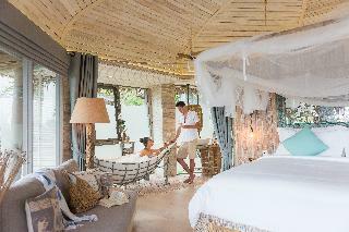Treehouse Villas