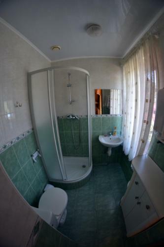 Hostal Prutets Guest House