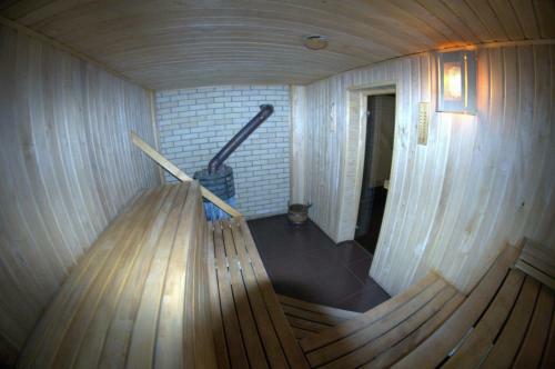 Hostal Fayniy Guest House