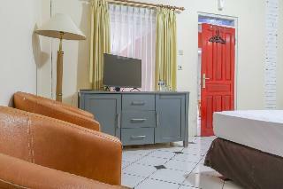 Hotel Reddoorz Plus @ Otista Garut