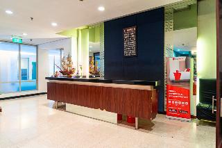 Reddoorz Plus Near Blok M Square