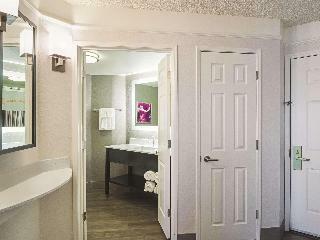 La Quinta Inn Suites By Wyndham Denver Tech Center