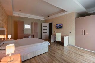 Hotel Diplomat Suites