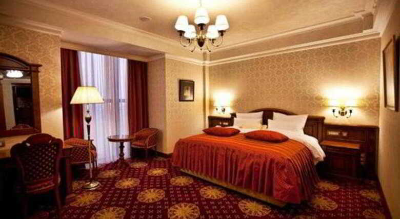 Multi Grand Hotel
