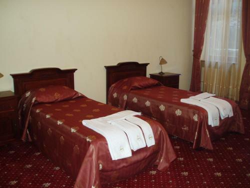 Hotel Duet Plus