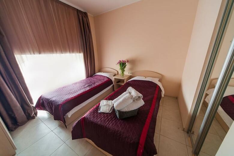 Zenith Hotel