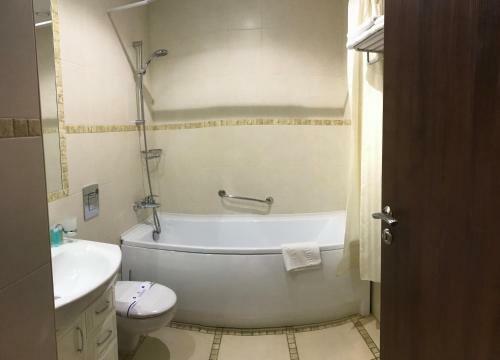 Hostal For You