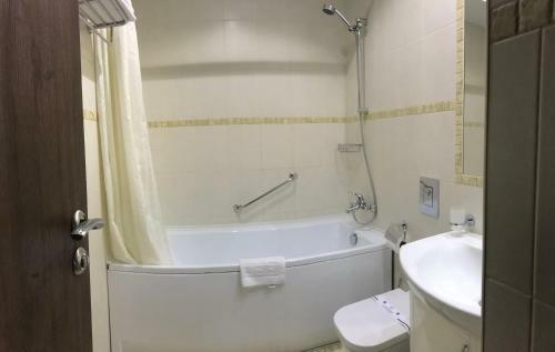 Hostal For You